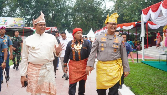 Pj Bupati Langkat Buka Pameran Pembangunan dan Bazar UMKM, Dorong Kolaborasi dan Pengendalian Inflasi