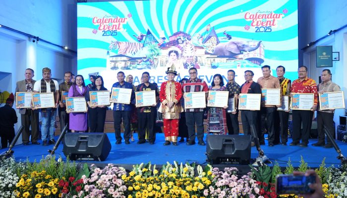 Event Gelar Melayu Serumpun Sukses Digelar, Wali Kota Medan Terima Penghargaan Dari Gubsu