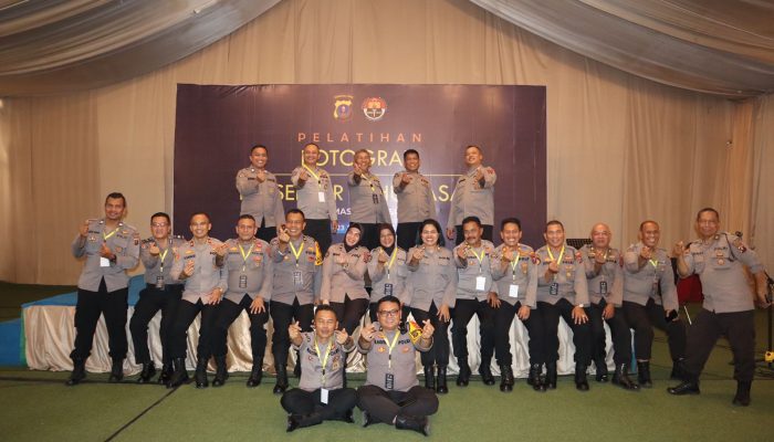 Plh. Kasi Humas Polrestabes Medan dan Anggota Ikuti Pelatihan Fotografi dan Presenter Kehumasan Polda Sumut