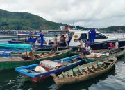 Polres Sibolga Bagikan Bansos Kepada Nelayan Tradisional di Kota Sibolga