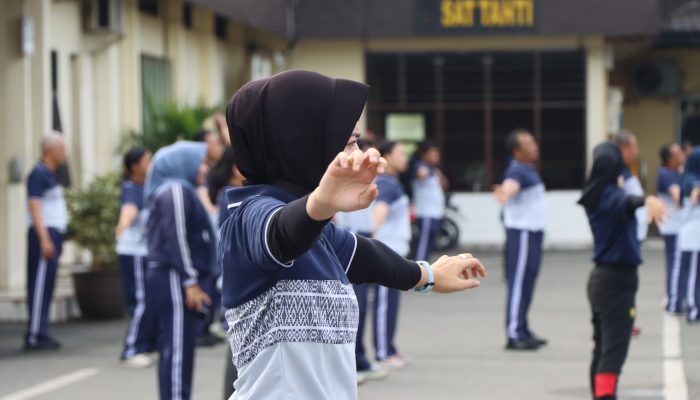 Polrestabes Medan Gelar Olahraga Pagi Rutin untuk Kesehatan dan Kebugaran Personel