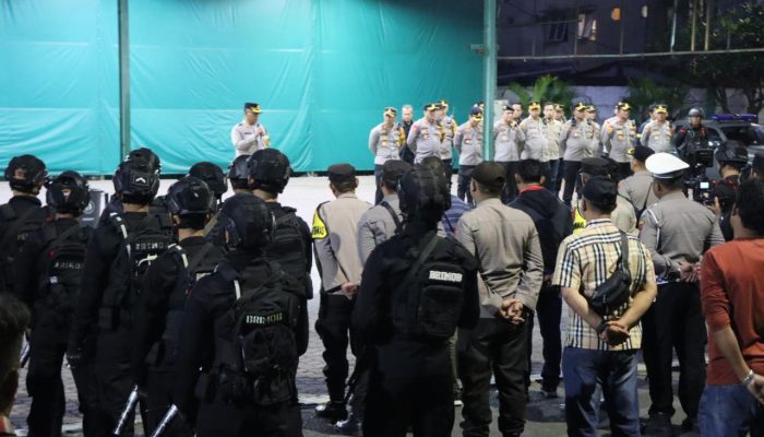 Kapolrestabes Medan Pimpin Apel KRYD, Tekankan Pentingnya Patroli Malam untuk Keamanan Kota