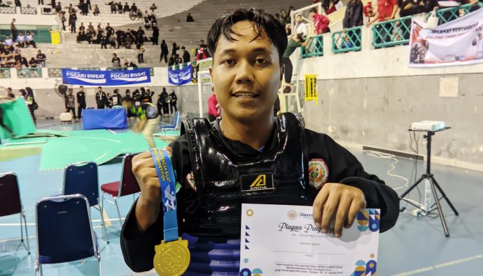 Sekretaris HMI Koms. (p) Lafran Pane Tebing Tinggi, Mhd Ikhsan Dermawan, Raih Emas dan Dinobatkan Sebagai Pesilat Terbaik di Kejurnas Open Riau Competition