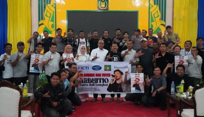 Pj. Bupati Langkat Gelar Nobar Indonesia Idol, Dukung Ardhitio Harumkan Nama Daerah