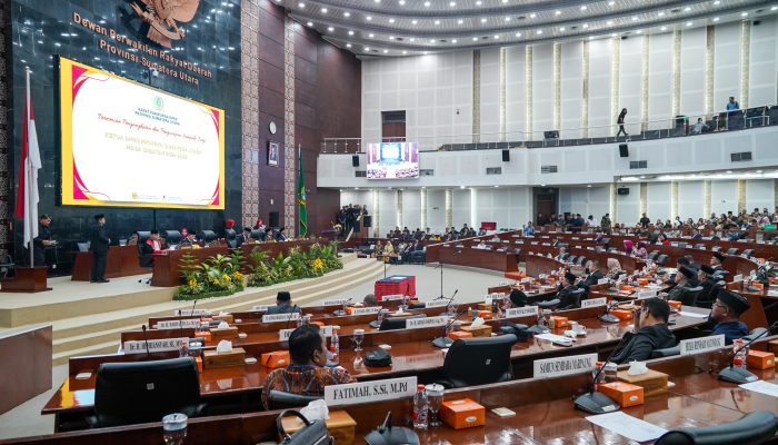 Pj Sekda Medan Hadiri Pelantikan Ketua DPRD Sumut