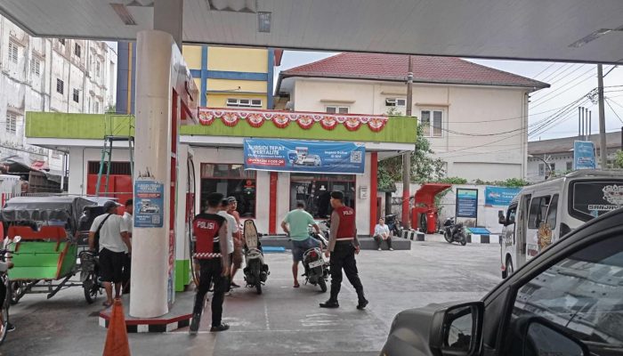 Polres Sibolga Laksanakan Patroli Kota Presisi, Sampaikan Pesan Kamtibmas Kepada Warga