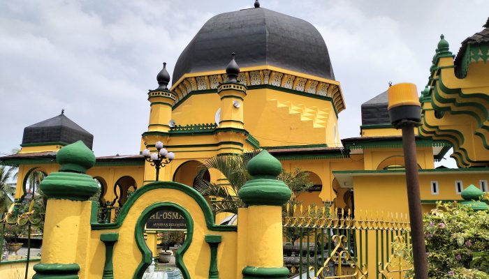 Masjid Al Osmani Labuhan Deli Masjid Tertua di Kota Medan