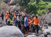 Dua Pencari Pasir Tradisional Tertimbun Longsor di Sungai Kali Putih Blitar, Evakuasi Berhasil Setelah Dua Hari