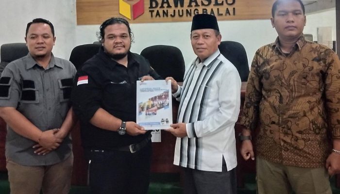 Wali Kota Tanjungbalai Terima Laporan Akhir Pengawasan Pemilu 2024 dari Bawaslu