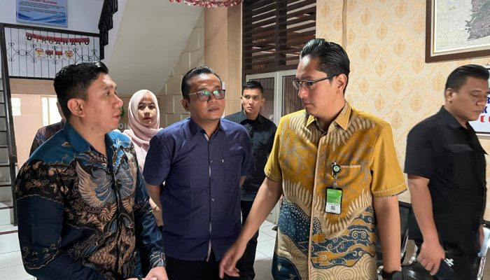 Tak Disiplin, Wali Kota Medan Nonaktifkan Camat Polonia dan Lurah Tegal Sari Mandala III 