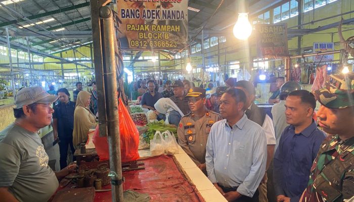 Sidak Bupati Sergai Pastikan Harga Bahan Pokok Stabil Menjelang Idul Fitri