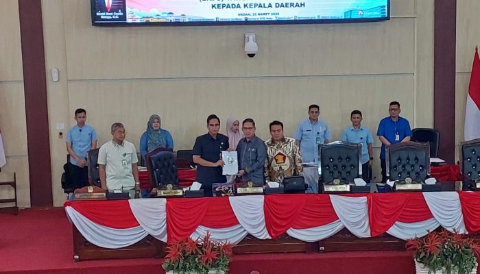 DPRD Medan Serahkan Rekomendasi Hasil Pembahasan Pansus LKPJ 2024 ke Walikota