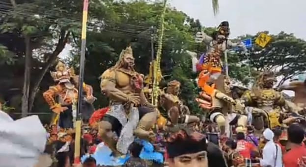 Umat Hindu Kabupaten Blitar Gelar Parade Ogoh-ogoh dalam Rangka Merayakan Hari Raya Nyepi 1947 Tahun 2025