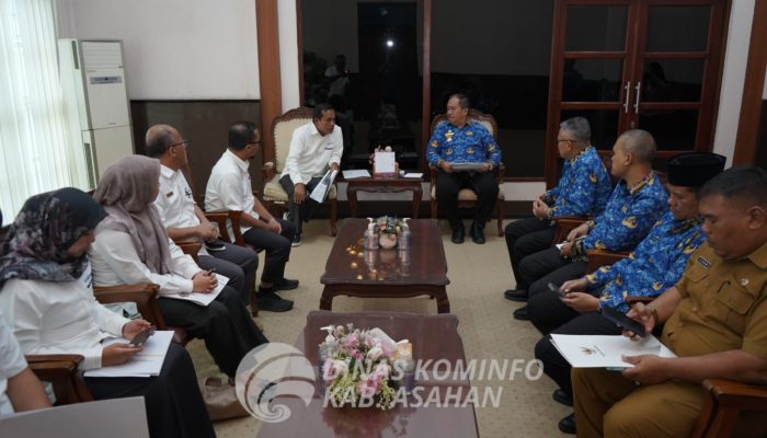 Audiensi Dengan Bupati Asahan, Kepala KPPN Sampaikan Program Kerja Sementara
