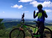 Bukit Lambosir, Surga Tersembunyi di Kaki Gunung yang Wajib Dijelajahi