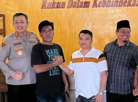 Buntut Bentrokan di STM Hilir, Polresta Deli Serdang dan Kesbangpol Mediasi 2 Kelompok Massa