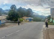 Hujan Gerimis Tak Surutkan Semangat, Polres Pakpak Bharat Gelar Strong Point Pagi Hari