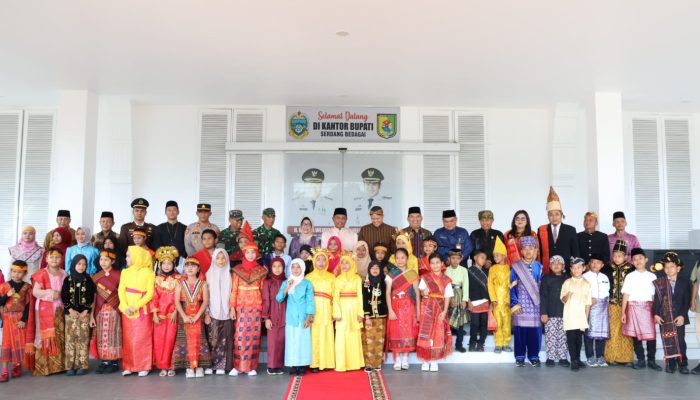 Pemkab Sergai Peringati Hardiknas 2025, Bupati Bacakan Pidato Mendikdasmen