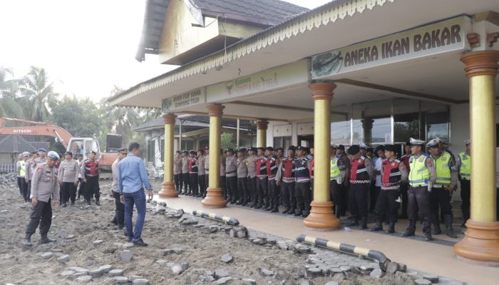Polres Sergai Amankan Eksekusi Pengosongan Lahan RM Simpang Tiga Perbaungan