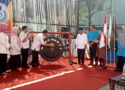 Pasar Kerja di Halaman Sekolah