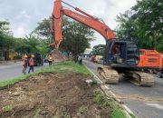 BBJN Bongkar Median Jalan di Letda Sudjono, Atensi Zulkarnaen SKM
