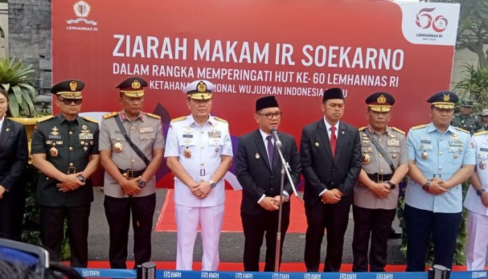Wali Kota Blitar Ikut Dampingi Gubernur Lemhanas Ziarah ke Makam Bung Karno