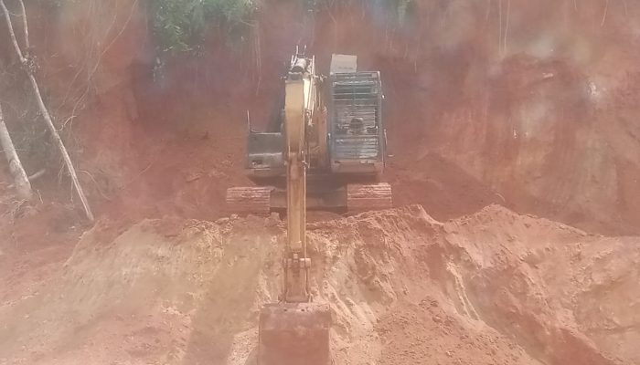 IUP dan IPR Diduga Tak Ada, Galian C di Kolang Dibiarkan Bebas