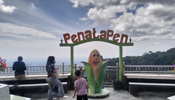 Penatapan Berastagi, Gerbang Wisata Favorit Menuju Pesona Bukit Barisan Sumatera