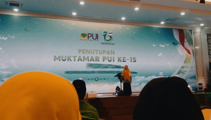 Santri PMH Pimpin Lagu Indonesia Raya di Hadapan Wapres RI Gibran di Penutupan Muktamar PUI ke-15