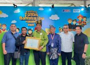 Komitmen Lestarikan Bahasa dan Budaya Daerah Bupati Asahan Terima Penghargaan Dari Kemendikdasmen