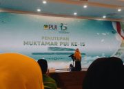 Nailah Nashwa Aulia, Santri PMH Pimpin Lagu Indonesia Raya di Hadapan Wapres Gibran pada Penutupan Muktamar PUI ke-15