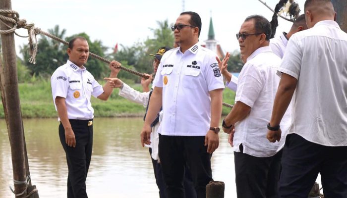 Wali Kota dan Wakil Wali Kota Tanjungbalai Tinjau Aktivitas Pasar Veteran dan Rencana Normalisasi Sungai Silo