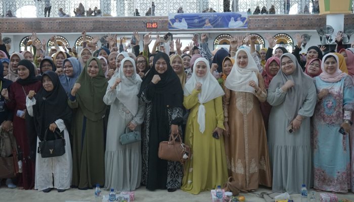 Tausiyah Sambut 1 Muharram di Asahan, dr Aisah Dahlan Uraikan Arti Sabar Dan Bersyukur