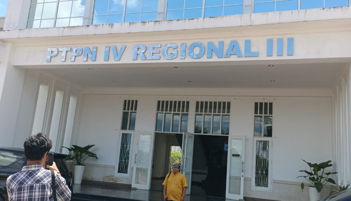 Tiga Nama Rekanan Menguasai Proyek PTPN IV Regional III?