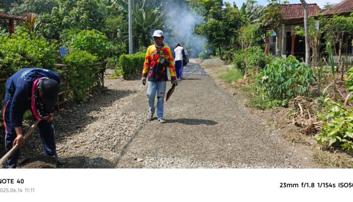 Desa Dawuhan Alokasikan Dana Desa untuk Perbaikan Jalan