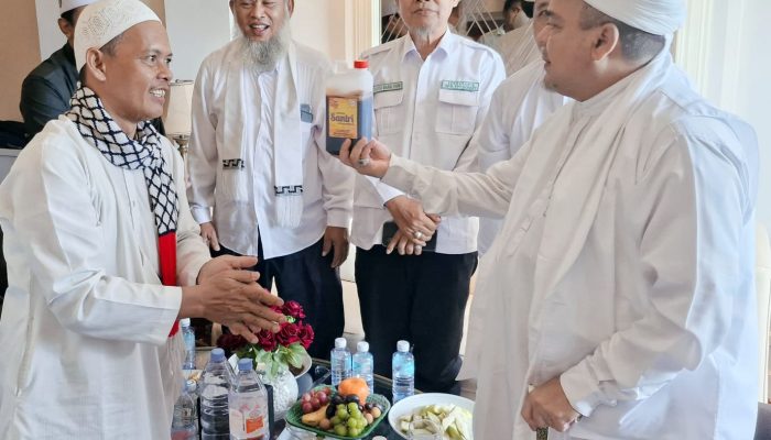Didukung Doa Para Ulama dan Habaib, Madu Santri Indonesia Siap Menjadi Solusi Herbal Penuh Keberkahan