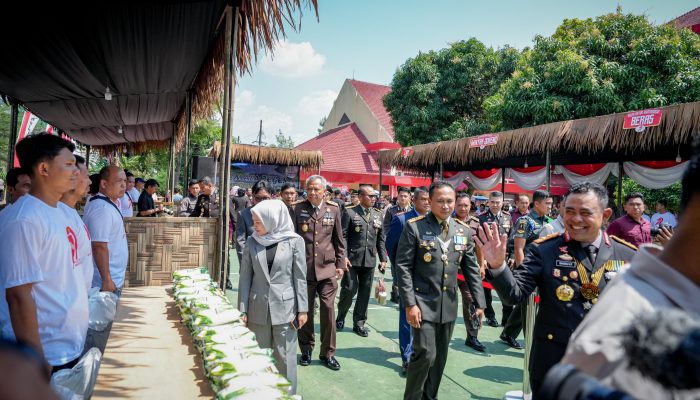 HUT Bhayangkara ke-79, Polda Sumut Gelar Pasar Murah dan Sajikan Kuliner Gratis