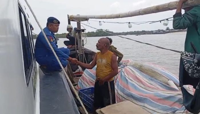 Satpolairud Polres Sergai Perketat Patroli, Tindak Pukat Trawl di Perairan Bedagai