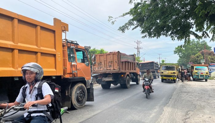 Info Buat Kementerian PUPR, Jalinsum Serdang Bedagai Banyak Lobang dan Keriting