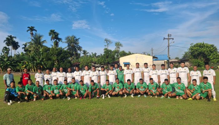 PS KONI Sergai dan Ustor Pererat Silaturahmi Lewat Sepak Bola