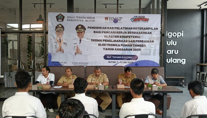 Disnaker Blitar Gelar Pelatihan “Sang Kapten” untuk Peningkatan Kompetensi Elektronika Rumah Tangga