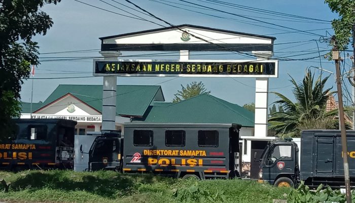 Aksi Unjuk Rasa  Kades di Sergai Menguap, Dari Rencana Ribuan Masa Menjadi Audiensi