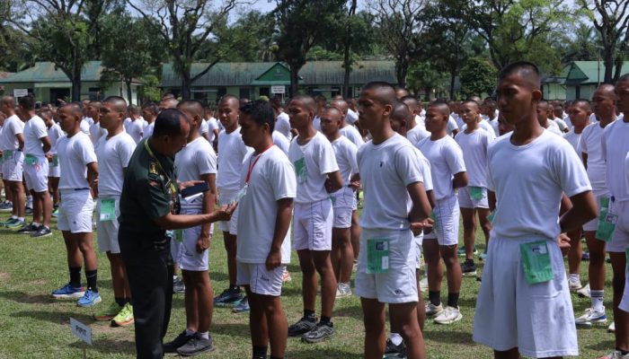 5.037 Calon Ikuti Sidang Pantukhir Tamtama TNI AD di Rindam I/BB