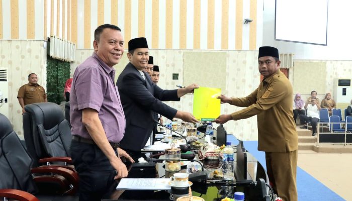 Bupati Sergai Tanggapi Pandangan Fraksi DPRD Soal Perubahan APBD dan Dua Ranperda Inisiatif