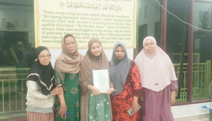 ‎Silvia Simamora Resmi Masuk Islam di Ponpes Asbabul Rahmah, Disambut Haru dan Gembira  ‎