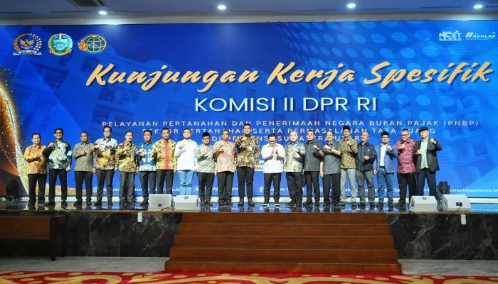 Gubsu Sampaikan Keluhan Agraria ke Komisi II DPR