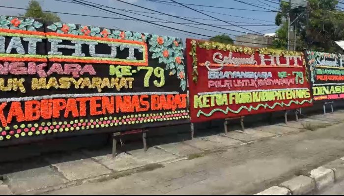 Ribuan Papan Bunga Penuhi Polda Sumut di Hari Bhayangkara ke-79
