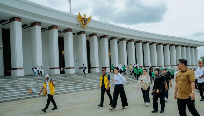 Parade Seremonial, Kahiyang Ayu dan Ketua Dekranasda Kunjungi IKN, Tinjau Pameran UMKM