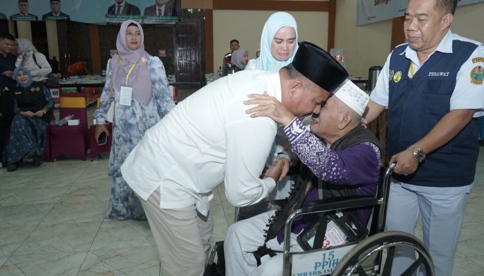 Wakil Bupati Asahan Sambut Jama’ah Haji Di Asrama Haji Medan