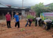 Polsek Sibolga Selatan Turun ke Ladang, Tanam Jagung Demi Dukung Asta Cita Presiden